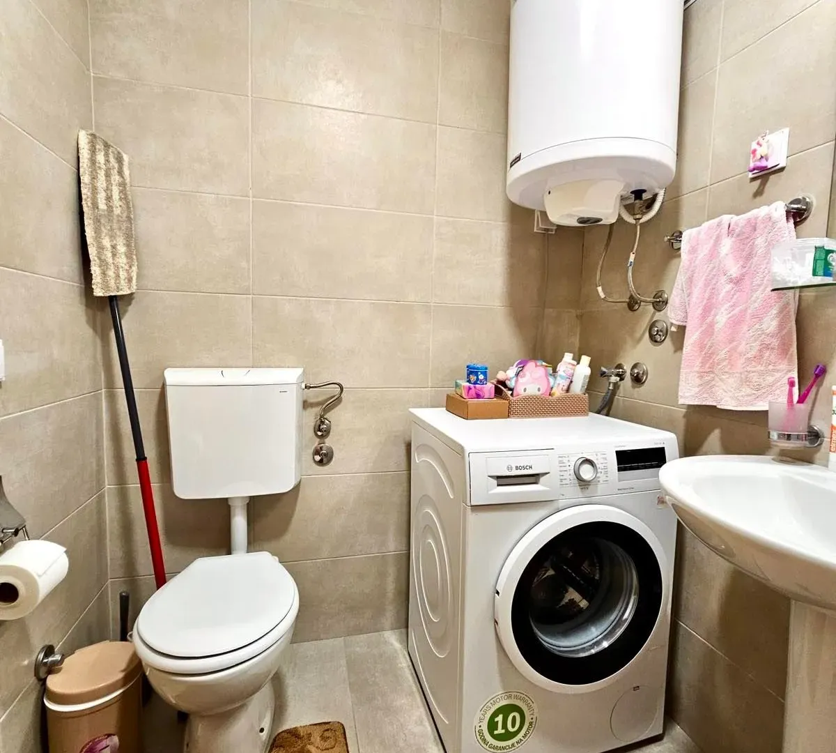 Prodaja, trosoban stan, 95m², Stari Aerodrom, Podgorica