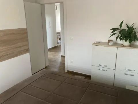 Prodaja, trosoban stan, 61m², Ledine, Beograd - image 7