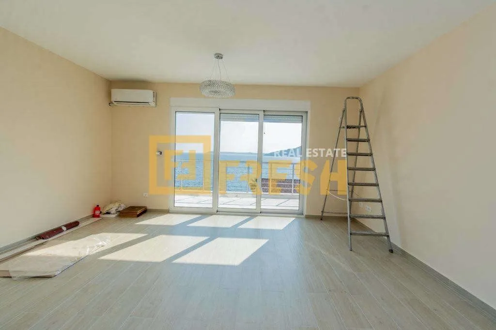 Prodaja, kuća, 200m², Herceg Novi, Crna Gora