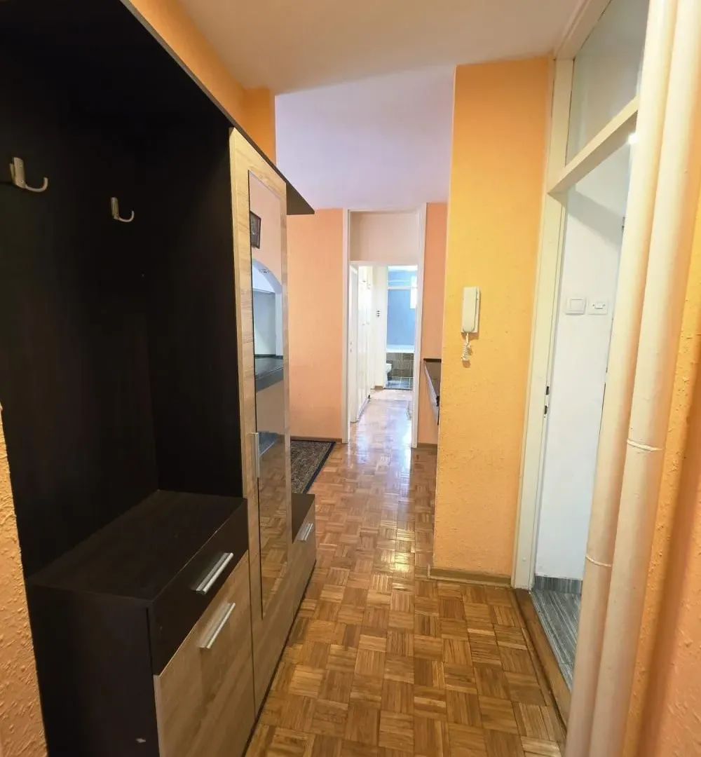 Sale, three bedroom apartment, 79m², Banjica, Voždovac Sve Podlokacije