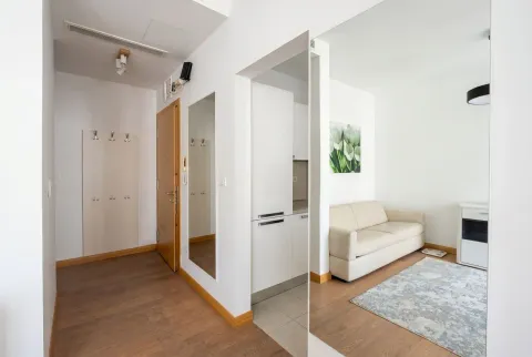 Prodaja, trosoban stan, 77m², Budva, Crna Gora - image 3