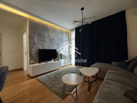 Rent, two bedroom apartment, 56m², Savski Venac, Beograd - image 3