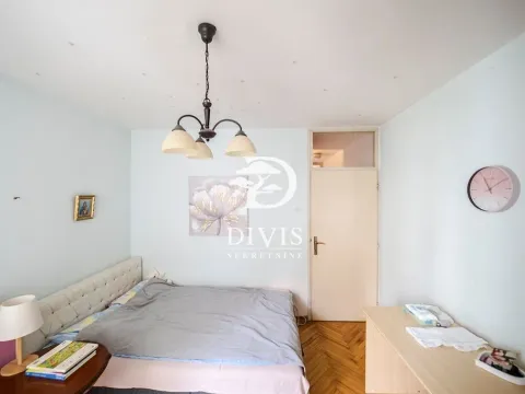 Prodaja, trosoban stan, 89m², Vračar Centar, Vračar Sve Podlokacije - image 2