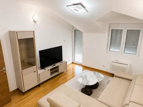 Rent, two bedroom apartment, 62m², Momišići, Podgorica - image 2