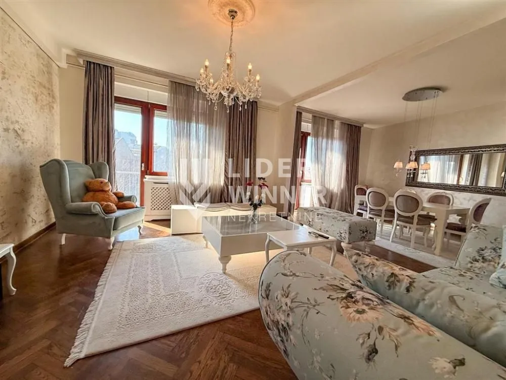 Prodaja, trosoban stan, 82m², Vukov Spomenik, Zvezdara Sve Podlokacije