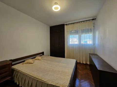 Izdavanje, jednosoban stan, 50m², Centar, Bar - image 4