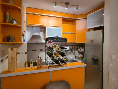 Sale, two bedroom apartment, 70m², Stari Aerodrom, Podgorica - image 5