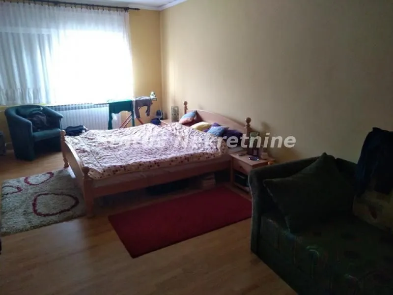 Prodaja, kuća, 450m², Temerin, Novi Sad
