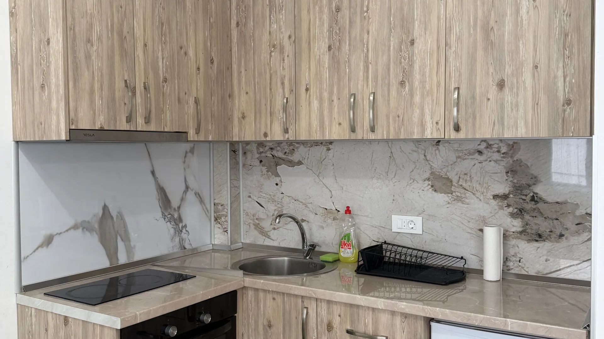 Izdavanje, jednosoban stan, 42m², Bonići, Tivat