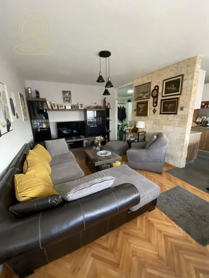 Sale, three bedroom apartment, 70m², Medijana, Niš