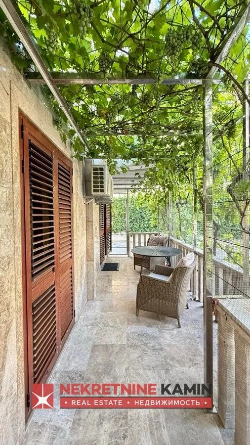 Prodaja, četvorosoban stan, 79m², Velji Vinogradi, Budva