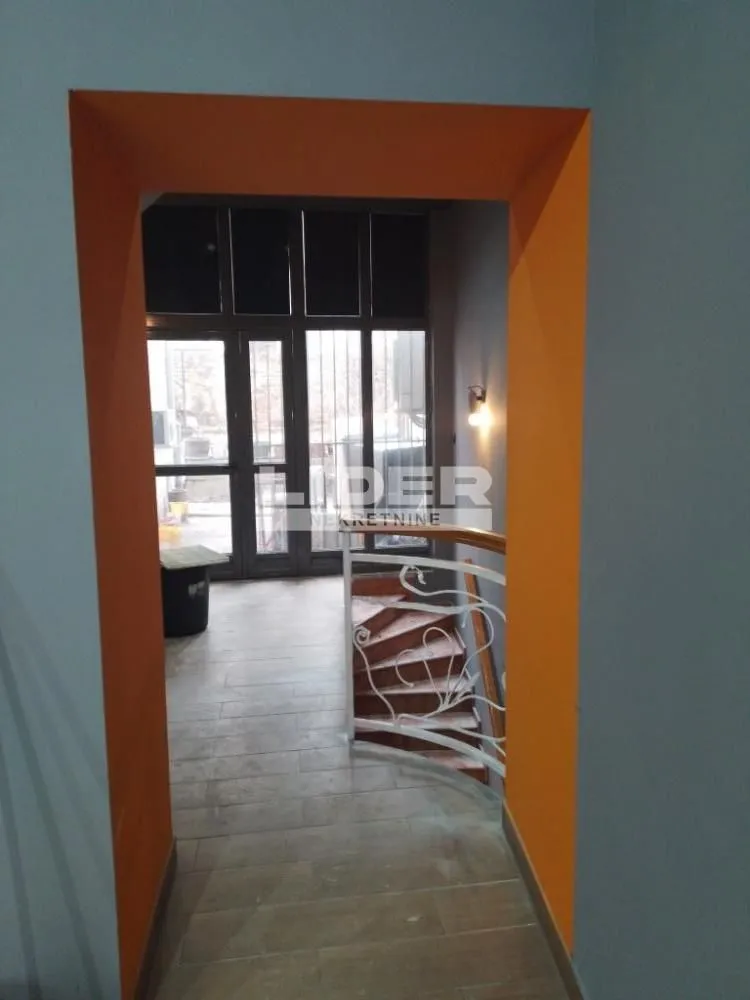 Rent, office space, 105m², Stari Grad, Beograd