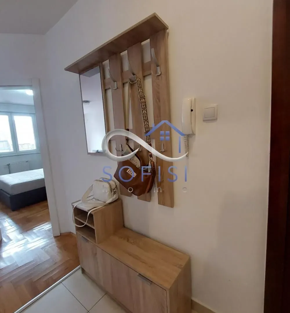 Prodaja, jednosoban stan, 43m², Grbavica, Novi Sad Sve Podlokacije