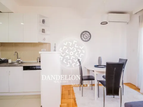 Izdavanje, dvosoban stan, 75m², Vezirov Most, Podgorica - image 10