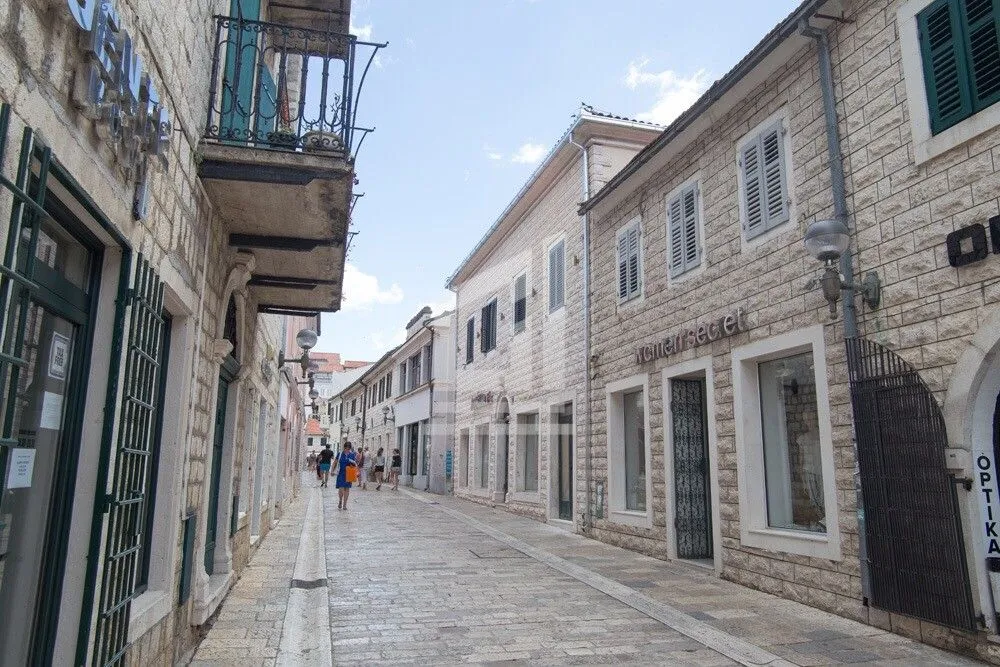 Sale, office space, 102m², Herceg Novi, Crna Gora