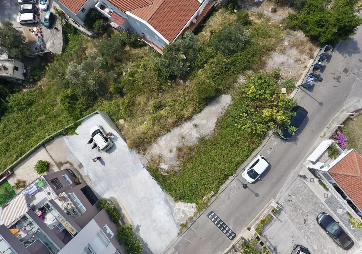 Prodaja, plac, 700m², Bečići, Budva