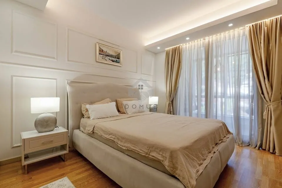 Prodaja, dvosoban stan, 90m², Budva, Crna Gora