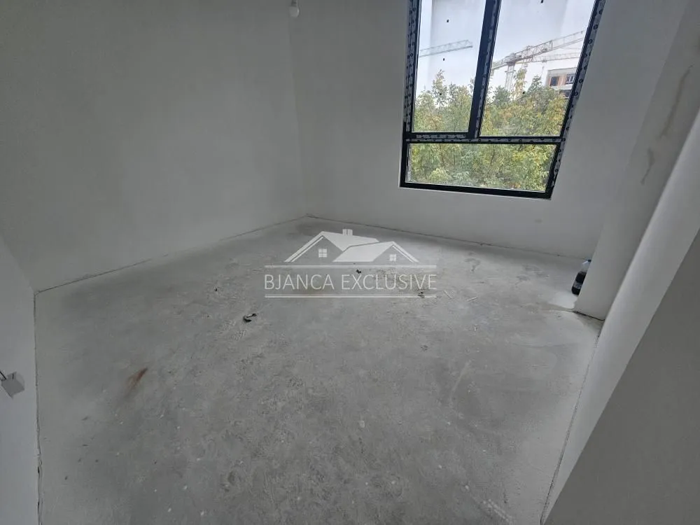 Sale, office space, 84m², Voždovac Sve Podlokacije, Beograd