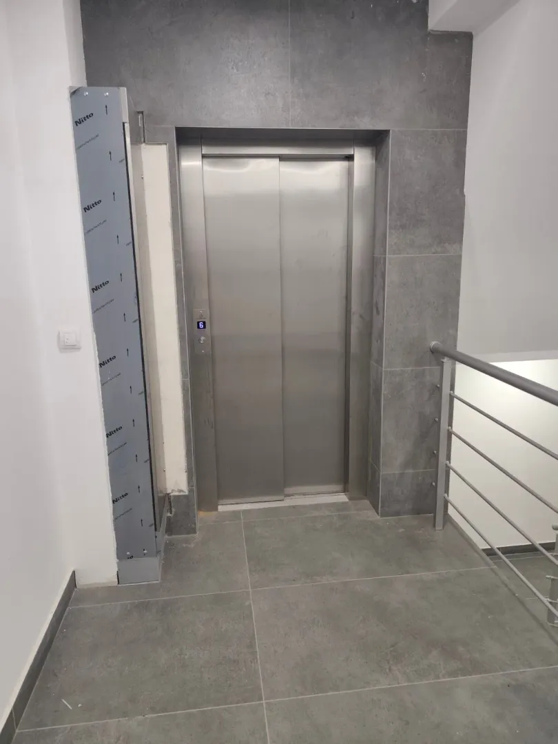 Prodaja, jednosoban stan, 42m², Centar, Loznica