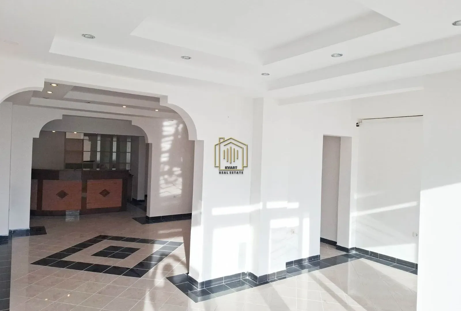 Prodaja, poslovni prostor, 173m², Petrovac, Budva