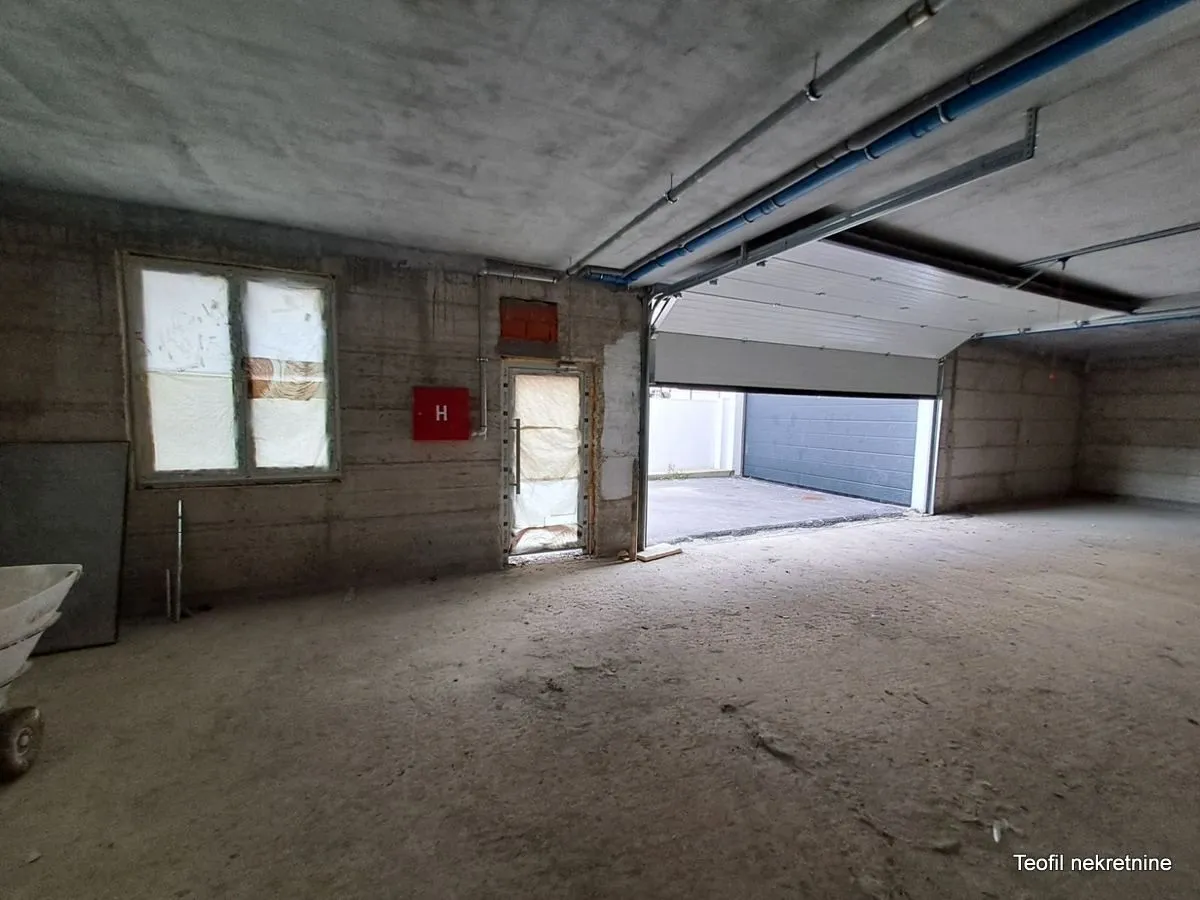 Sale, office space, 400m², Cvetanova Ćuprija, Zvezdara Sve Podlokacije
