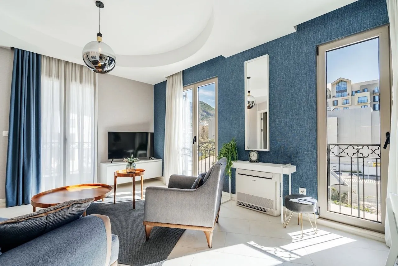 Prodaja, jednosoban stan, 45m², Centar, Tivat