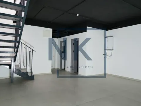 Izdavanje, poslovni prostor, 200m², City Kvart, Podgorica - image 6