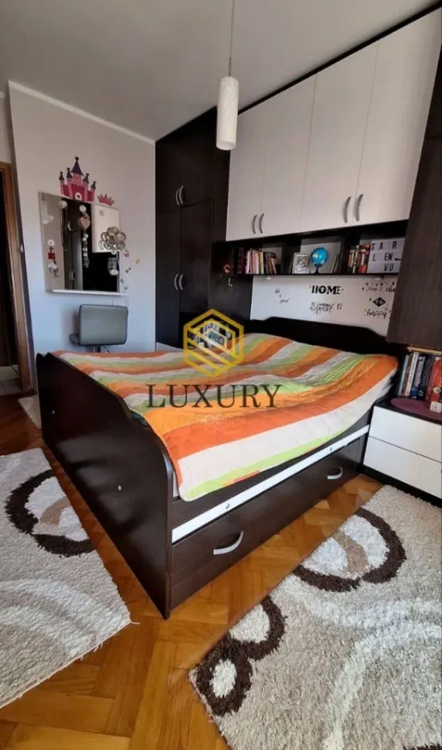 Izdavanje, jednosoban stan, 45m², Stari Aerodrom, Podgorica