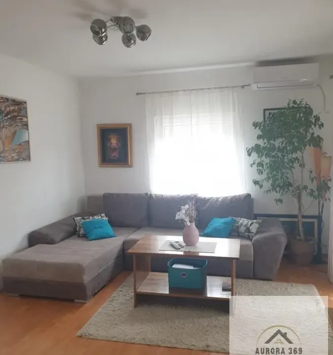 Prodaja, dvosoban stan, 55m², Ruma, Srbija