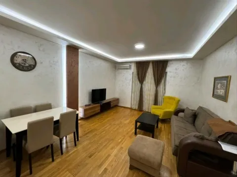 Izdavanje, jednosoban stan, 48m², City Kvart, Podgorica - image 9
