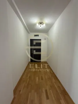 Izdavanje, stan, 55m², Bulevar Oslobodjenja, Novi Sad Sve Podlokacije - image 4
