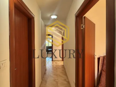 Izdavanje, trosoban stan, 92m², 1 maj, Podgorica - image 10