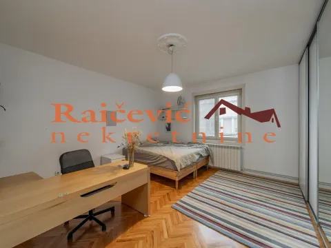 Prodaja, trosoban stan, 68m², Kalenić Pijaca, Vračar Sve Podlokacije - image 10