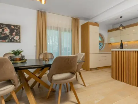 Sale, three bedroom apartment, 107m², Pržno, Budva - image 10