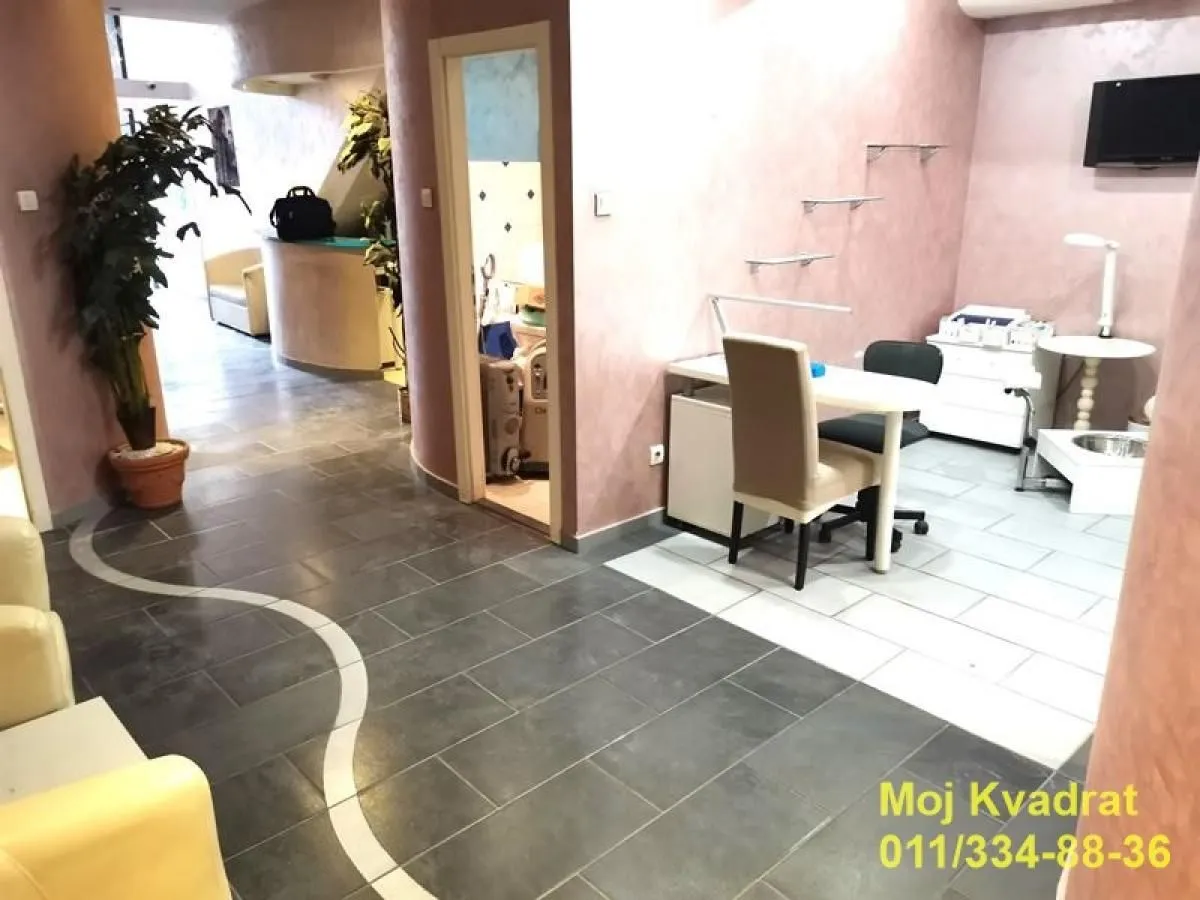 Rent, office space, 230m², Lekino Brdo, Voždovac Sve Podlokacije