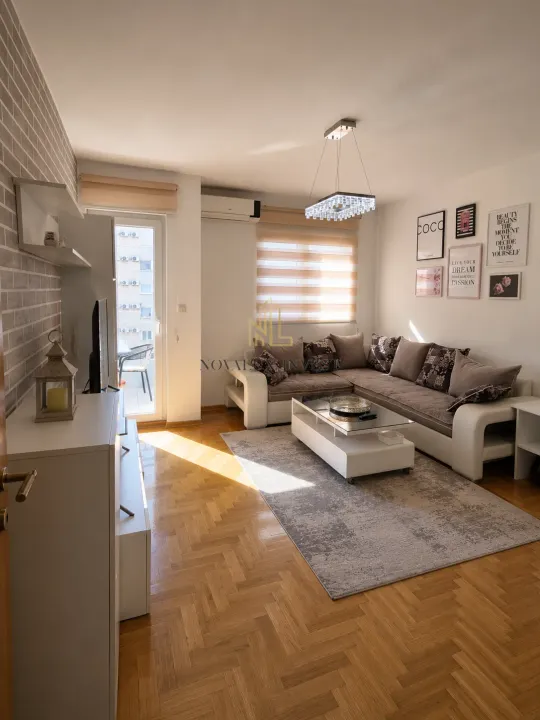 Izdavanje, jednosoban stan, 44m², Stari Aerodrom, Podgorica
