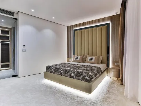 Prodaja, dvosoban stan, 186m², Centar, Budva - image 2