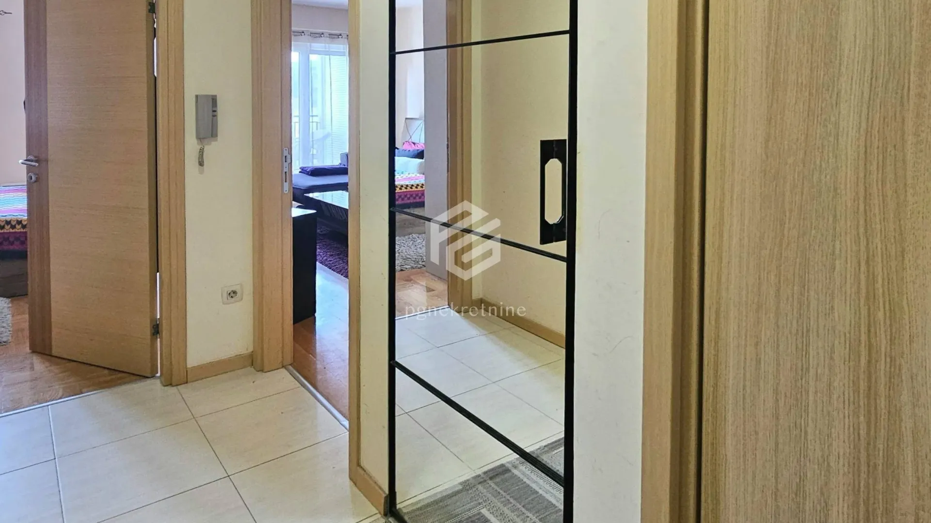 Prodaja, jednosoban stan, 52m², Blok 6, Podgorica