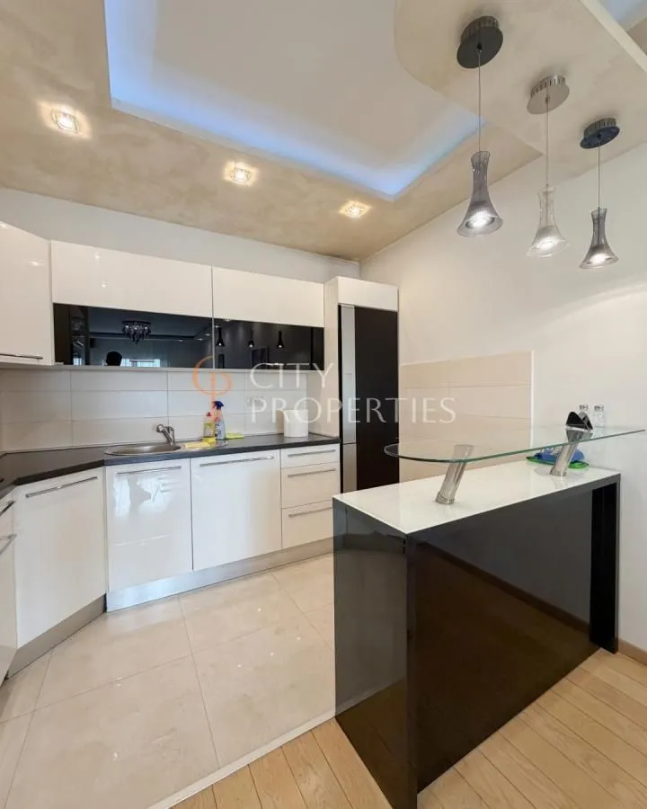 Izdavanje, stan, 76m², City Kvart, Podgorica