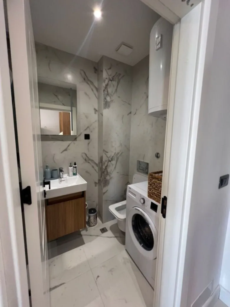 Izdavanje, jednosoban stan, 39m², Bečići, Budva