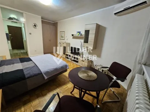 Rent, apartment, 27m², Slavija, Vračar Sve Podlokacije - image 3