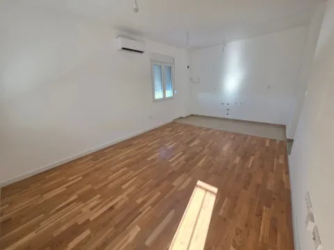 Prodaja, dvosoban stan, 55m², Zabjelo, Podgorica - image 4