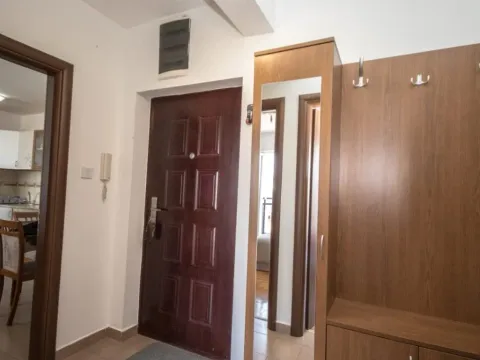 Izdavanje, dvosoban stan, 57m², Kod Big Fashion-a, Podgorica - image 10