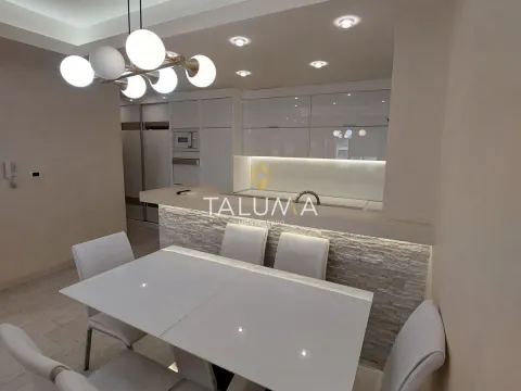 Sale, two bedroom apartment, 80m², Rozino, Budva - image 4