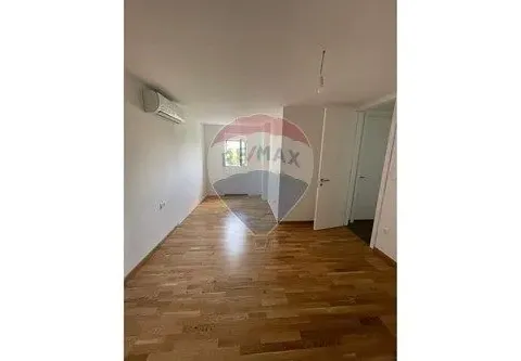 Prodaja, trosoban stan, 93m², Blok 9, Podgorica - image 4