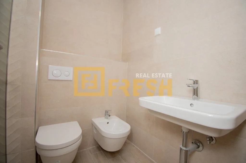 Prodaja, trosoban stan, 139m², Gornja Gorica, Podgorica
