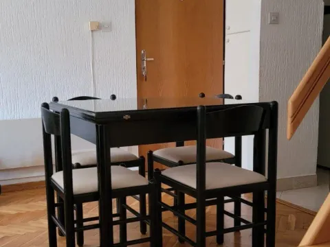 Prodaja, četvorosoban stan, 95m², Dobrota, Kotor - image 13