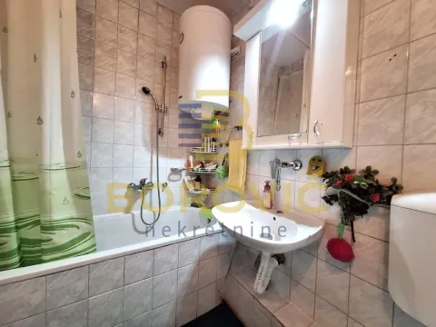 Prodaja, trosoban stan, 80m², Novi Beograd Blok 22, Novi Beograd Sve Podlokacije - image 17