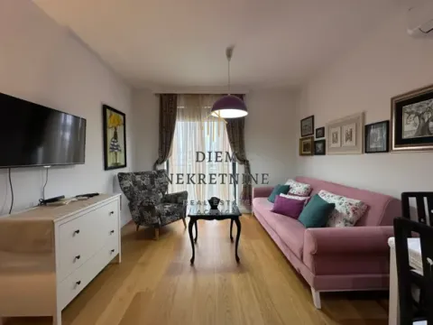 Izdavanje, jednosoban stan, 36m², Dalmatinska ulica, Podgorica - image 12