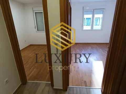 Sale, one bedroom apartment, 43m², Blok 9, Podgorica - image 9